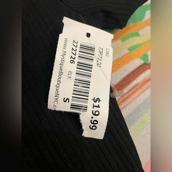 V-neck black Romper with Belt - Picture 3 of 4